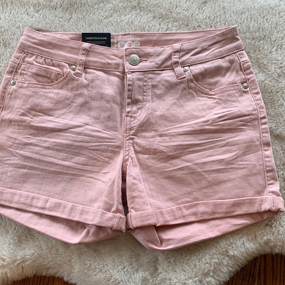 NWT. Warehouse Jean shorts